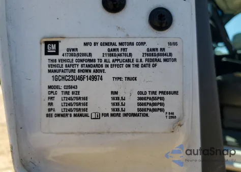 2006 Chevrolet Silverado C2500 Heavy Duty from USA, damaged, VIN 1GCHC23U46F149974